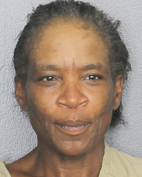  WILHEMIA JOANN HOLMES fotografia del sheriff oficial del condado de Broward