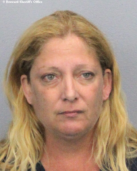 ERIN MCCLAIN EHLEN fotografia del sheriff oficial del condado de Broward ERIN MCCLAIN EHLEN fotografia del sheriff oficial del condado de Broward