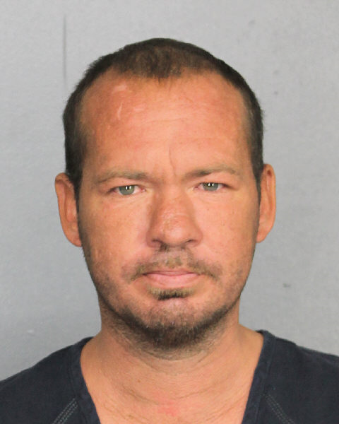 BOBBY JAY TUCKER fotografia del sheriff oficial del condado de Broward BOBBY JAY TUCKER fotografia del sheriff oficial del condado de Broward