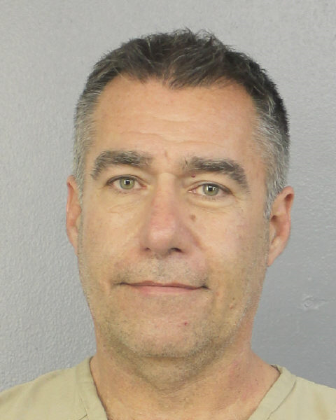  JAMES M STANGER fotografia del sheriff oficial del condado de Broward
