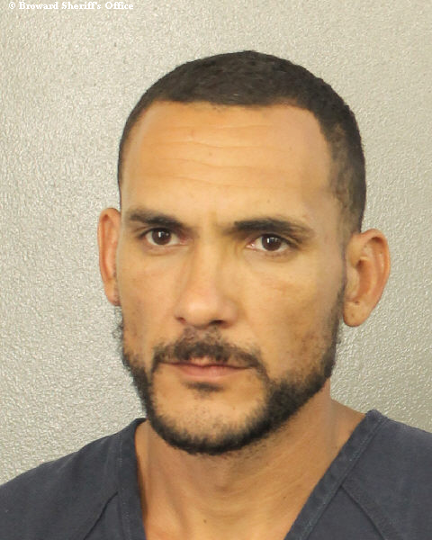 RUBEN J GUTIERREZ fotografia del sheriff oficial del condado de Broward RUBEN J GUTIERREZ fotografia del sheriff oficial del condado de Broward