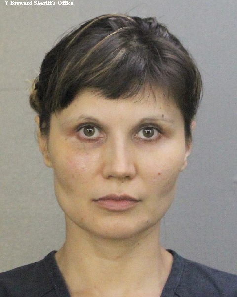  MILENA BONDERVA fotografia del sheriff oficial del condado de Broward