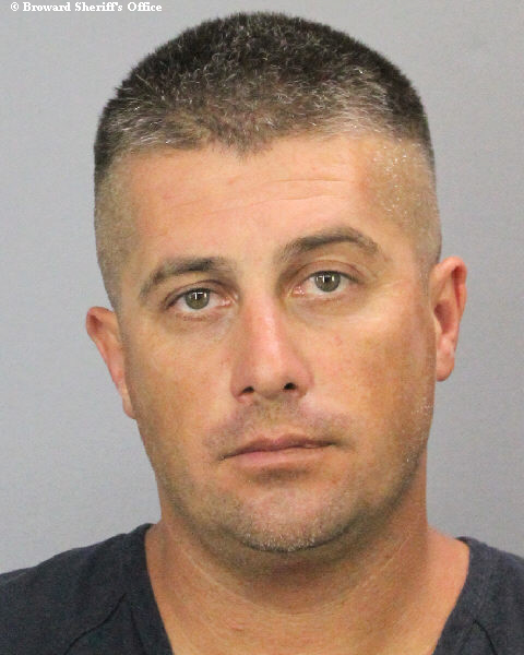 MARCOS BATISTA fotografia del sheriff oficial del condado de Broward  MARCOS BATISTA fotografia del sheriff oficial del condado de Broward