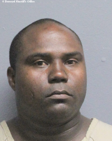  RAIDEL AGUILA PRIMELLE fotografia del sheriff oficial del condado de Broward