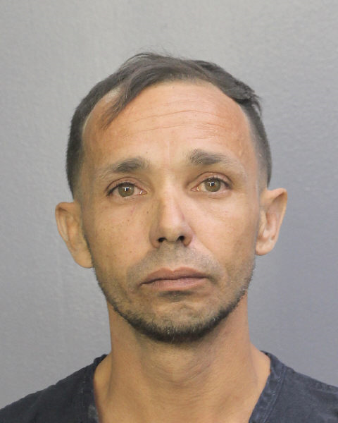  FELIX ARMANDO SERRA fotografia del sheriff oficial del condado de Broward