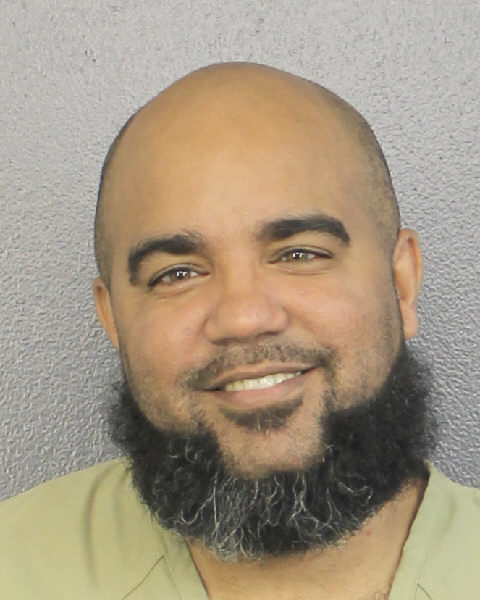 FRANCISCO JAVIER DURAN fotografia del sheriff oficial del condado de Broward FRANCISCO JAVIER DURAN fotografia del sheriff oficial del condado de Broward