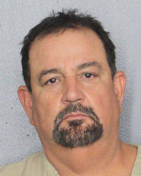  LUIS LOPEZ fotografia del sheriff oficial del condado de Broward