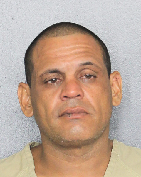  LUIS ANGEL ARROYO fotografia del sheriff oficial del condado de Broward