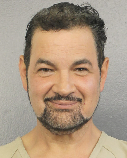  DENNIS CARRASQUILLO fotografia del sheriff oficial del condado de Broward