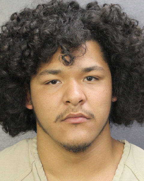  CHRISTOPHER CASADO Photo