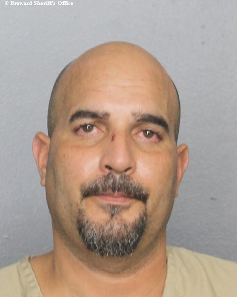 EFRAIN PADRO PLANAS fotografia del sheriff oficial del condado de Broward EFRAIN PADRO PLANAS fotografia del sheriff oficial del condado de Broward