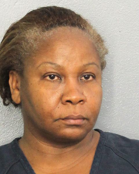 ROSELINE CROISSY fotografia del sheriff oficial del condado de Broward ROSELINE CROISSY fotografia del sheriff oficial del condado de Broward