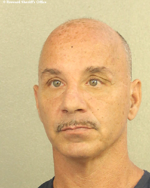  ETTORE FERRARA fotografia del sheriff oficial del condado de Broward