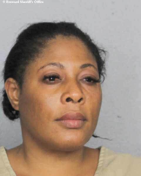 ALICIA OPHELIA MONDELUS fotografia del sheriff oficial del condado de Broward ALICIA OPHELIA MONDELUS fotografia del sheriff oficial del condado de Broward