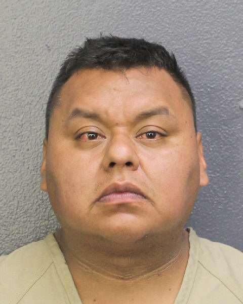  OSCAR AGUIRRE ROBLES fotografia del sheriff oficial del condado de Broward