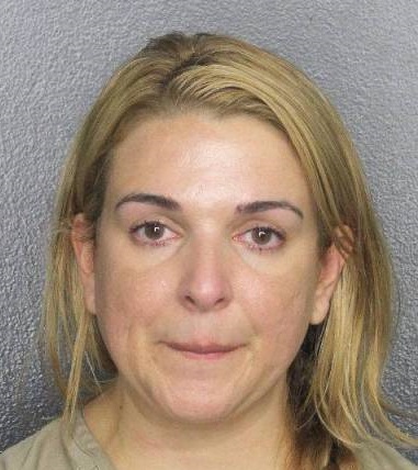 Jeyssa Lozano fotografia del sheriff oficial del condado de Broward Jeyssa Lozano fotografia del sheriff oficial del condado de Broward