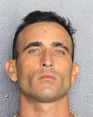 REDDYS LAZARO BARBEITO fotografia del sheriff oficial del condado de Broward