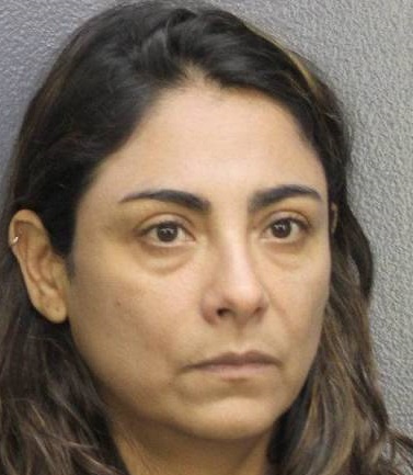 Yasmin Miluska Huambo fotografia del sheriff oficial del condado de Broward