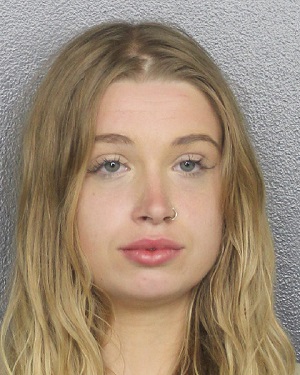 KATARINA MARIE HOYER Photo