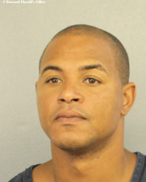ROBERT SAYE TRUE fotografia del sheriff oficial del condado de Broward ROBERT SAYE TRUE fotografia del sheriff oficial del condado de Broward