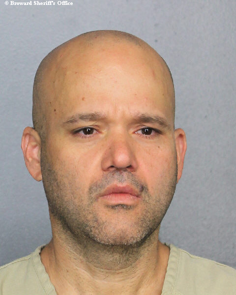  ROBERTO DIAZ fotografia del sheriff oficial del condado de Broward