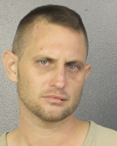 AARON ANDREW BRINK fotografia del sheriff oficial del condado de Broward AARON ANDREW BRINK fotografia del sheriff oficial del condado de Broward
