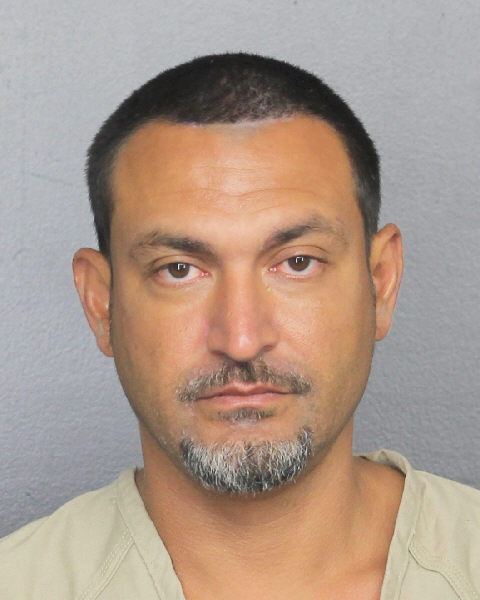  CHRISTIAN BERNAL fotografia del sheriff oficial del condado de Broward