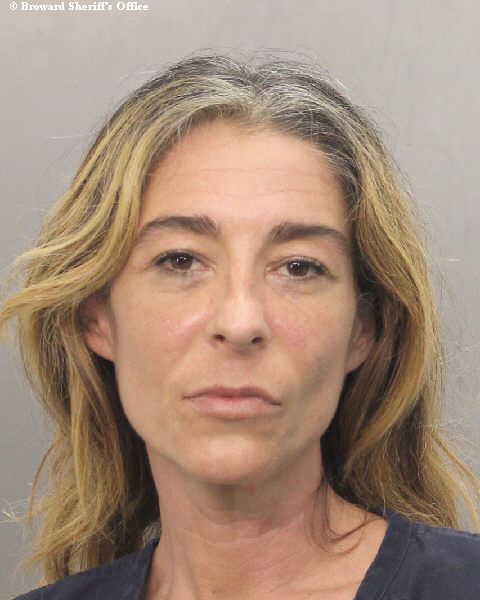 KIMBERLY LYNNE BURKETT fotografia del sheriff oficial del condado de Broward KIMBERLY LYNNE BURKETT fotografia del sheriff oficial del condado de Broward