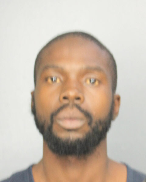  MOMPHI PIERRE fotografia del sheriff oficial del condado de Broward