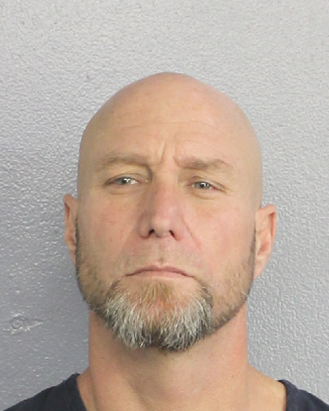JONATHAN JAMES DINGMAN fotografia del sheriff oficial del condado de Broward JONATHAN JAMES DINGMAN fotografia del sheriff oficial del condado de Broward