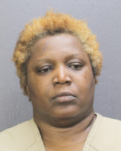 DELOISE SINQUEFIELD PEELER fotografia del sheriff oficial del condado de Broward DELOISE SINQUEFIELD PEELER fotografia del sheriff oficial del condado de Broward