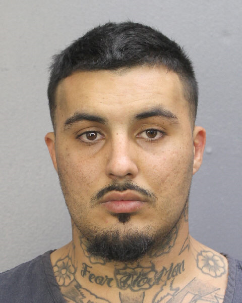  JOSE BRIAN HERNANDEZ fotografia del sheriff oficial del condado de Broward