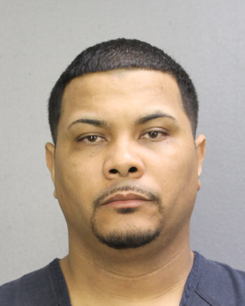 HARRY PEREZ fotografia del sheriff oficial del condado de Broward HARRY PEREZ fotografia del sheriff oficial del condado de Broward