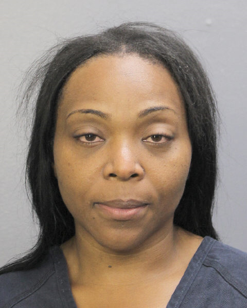  KATRINA RUTHERMAE RUCKER fotografia del sheriff oficial del condado de Broward