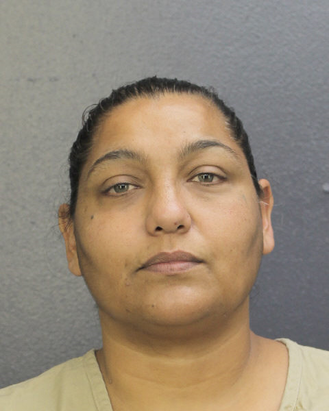  SOPHIE ALVAREZ fotografia del sheriff oficial del condado de Broward