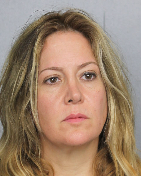 MARLY CARMELLA APRUZZESE RODRIGUEZ fotografia del sheriff oficial del condado de Broward MARLY CARMELLA APRUZZESE RODRIGUEZ fotografia del sheriff oficial del condado de Broward