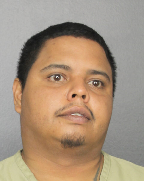  JEAN  CARLOS BLANCO fotografia del sheriff oficial del condado de Broward