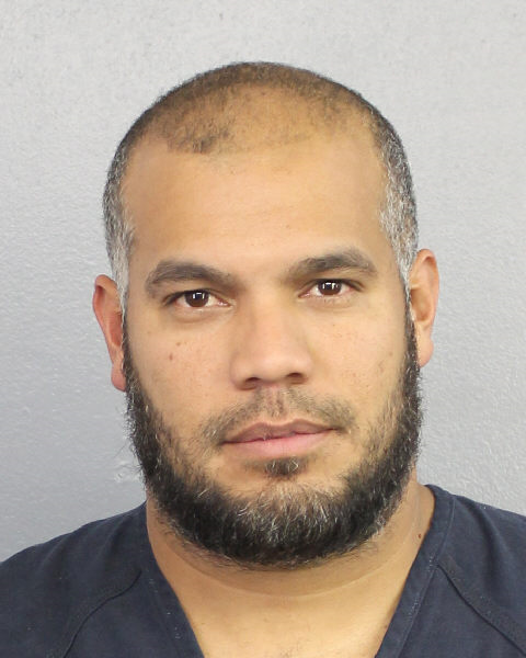  CESAR JAVIER SUAREZ VEZGA fotografia del sheriff oficial del condado de Broward