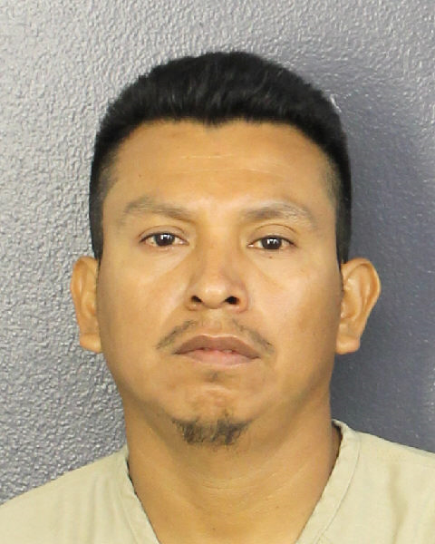  JUAN OSBELI SOPON LOPEZ fotografia del sheriff oficial del condado de Broward