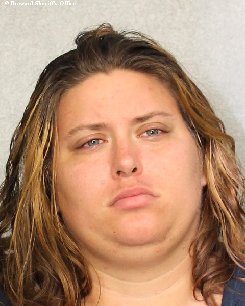 BRITTANY M SARDINAS fotografia del sheriff oficial del condado de Broward BRITTANY M SARDINAS fotografia del sheriff oficial del condado de Broward