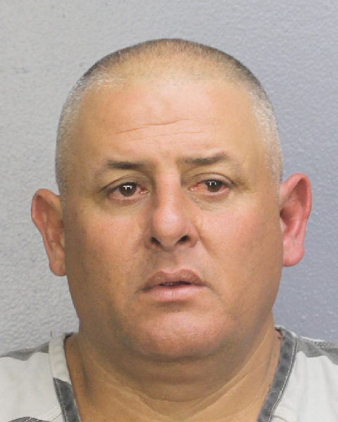  ALBERTO PEREZ SAINZ fotografia del sheriff oficial del condado de Broward