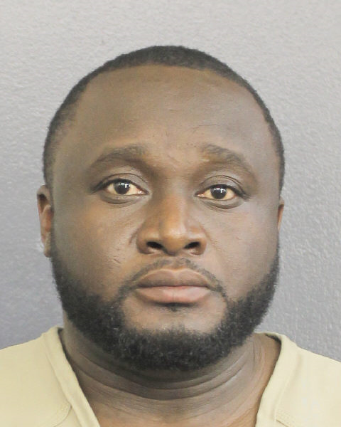  ERIC AWANGA fotografia del sheriff oficial del condado de Broward