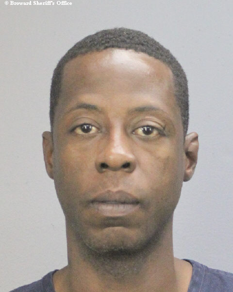  TRAVIS RASUL CUMBERBATCH fotografia del sheriff oficial del condado de Broward