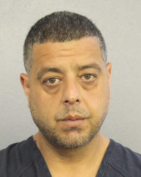 AZMI MAHMOUD fotografia del sheriff oficial del condado de Broward AZMI MAHMOUD fotografia del sheriff oficial del condado de Broward