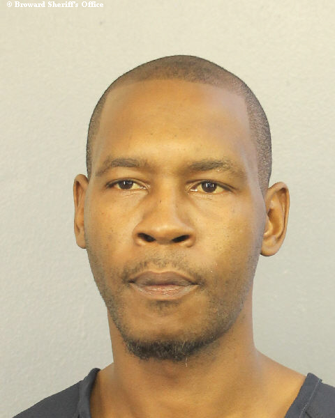 LAMAR MC CULLOUGH fotografia del sheriff oficial del condado de Broward LAMAR MC CULLOUGH fotografia del sheriff oficial del condado de Broward