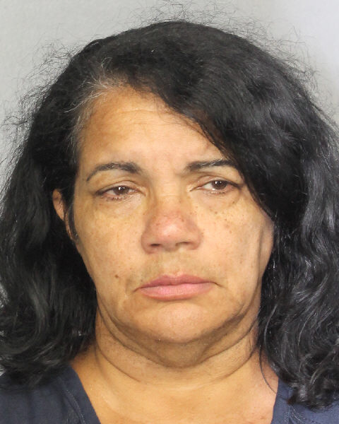  YUSIMI TITO fotografia del sheriff oficial del condado de Broward