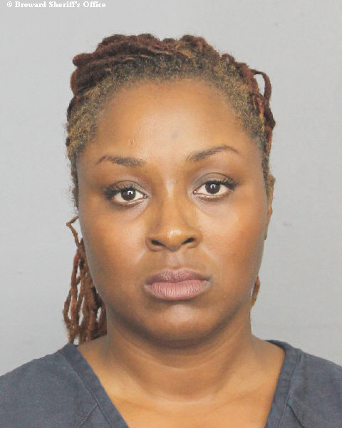 JENNIFER M DOYLE fotografia del sheriff oficial del condado de Broward  JENNIFER M DOYLE fotografia del sheriff oficial del condado de Broward