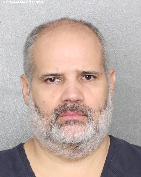  OSCAR IZQUIERDO fotografia del sheriff oficial del condado de Broward