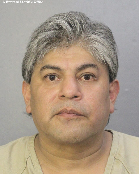  GUSTAVO RECALDE fotografia del sheriff oficial del condado de Broward