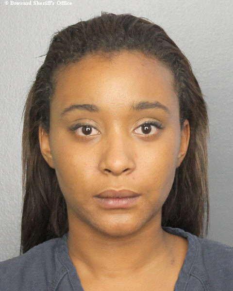  ROSMERY REYNIRA DELORBE fotografia del sheriff oficial del condado de Broward